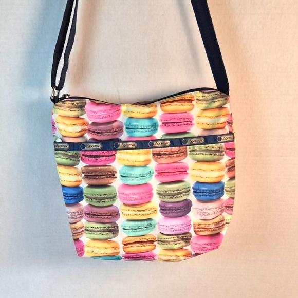 Colorful macaron print - Le Sportsac crossbody bag - Picture 3 of 9